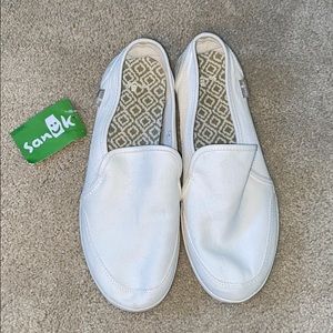 Sanuk white slip on sneakers